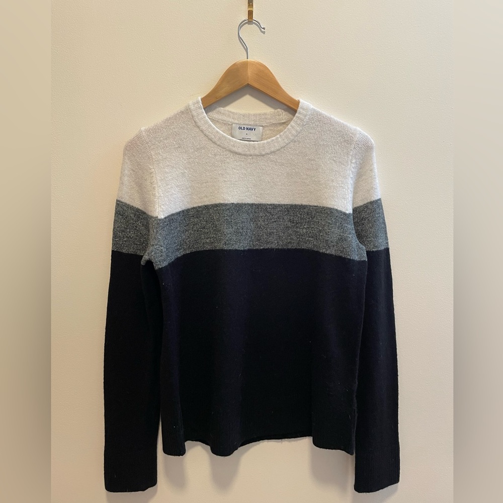 Old Navy lightweight pullover sweater